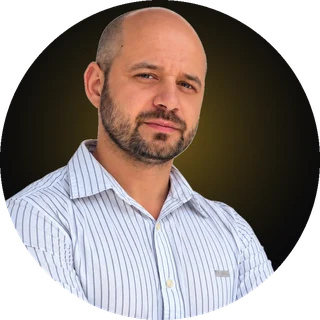 Petruț, założyciel TimeCash